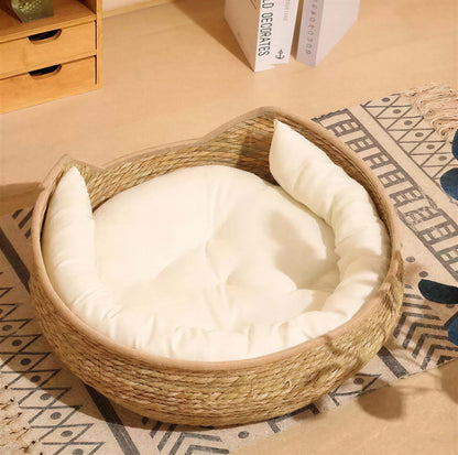 Rattan cat scratching board and pet nest bed from Zenvra, featuring natural woven rattan design and cozy lounging area.